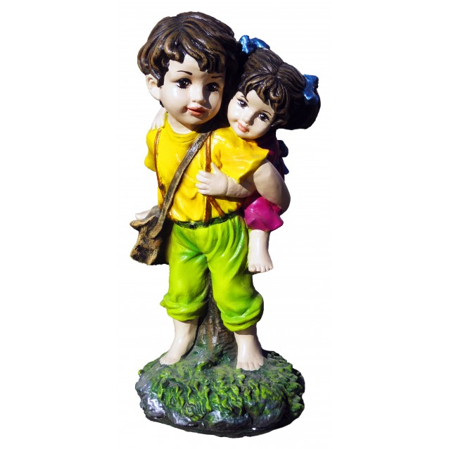 Скульптура «Мальчик с девочкой»